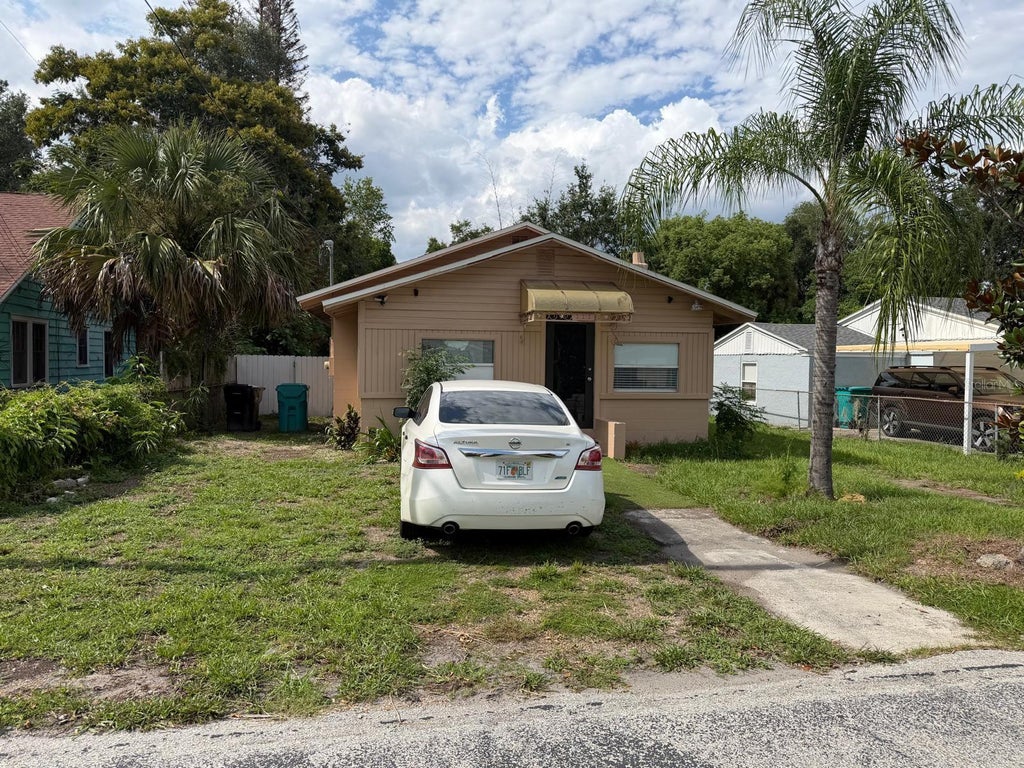 Photo of 111 Page Street, Orlando, FL 32806 (MLS # O6439048)
