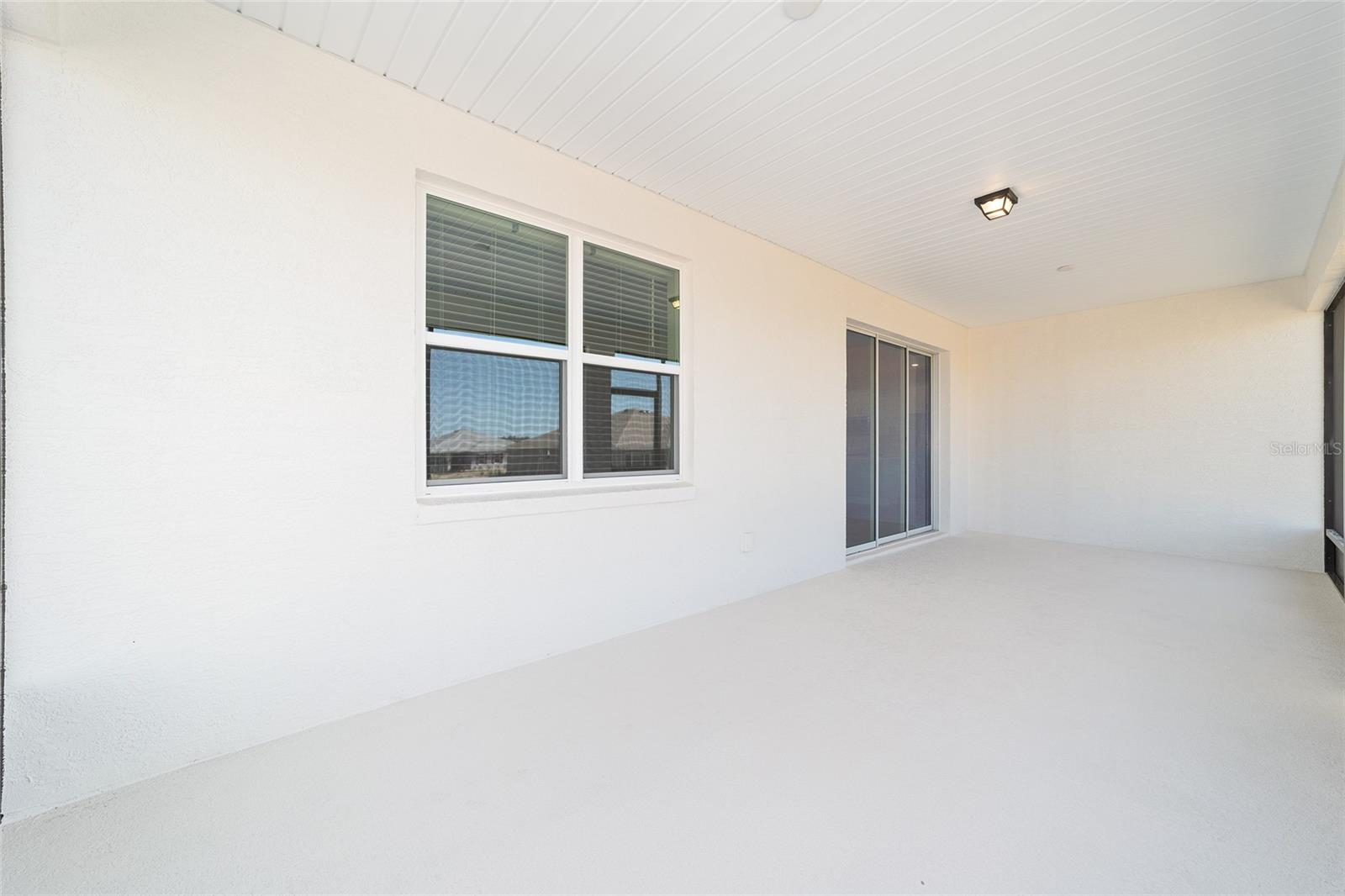 ON TOP OF THE WORLD - Residential