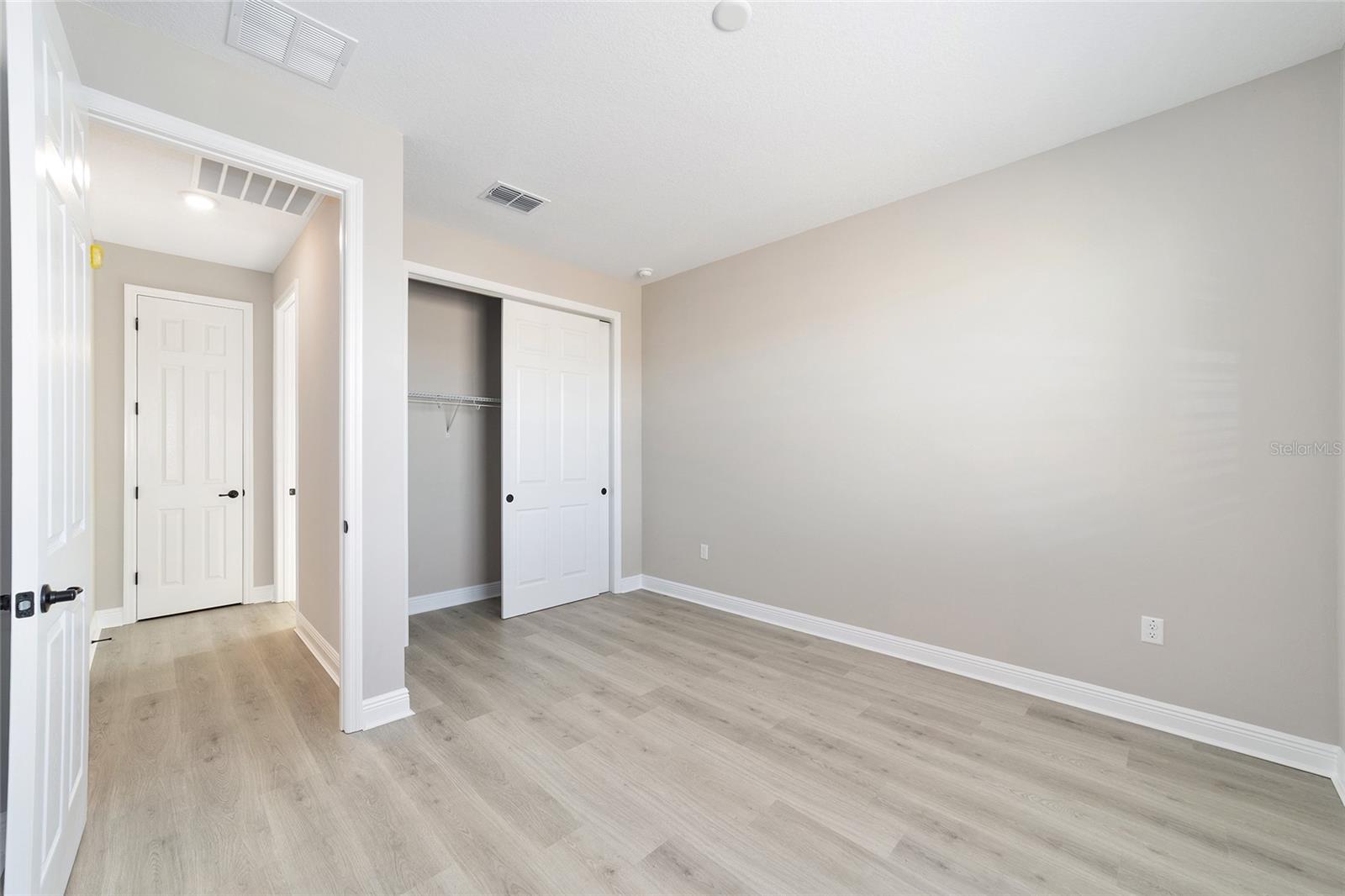 ON TOP OF THE WORLD - Residential