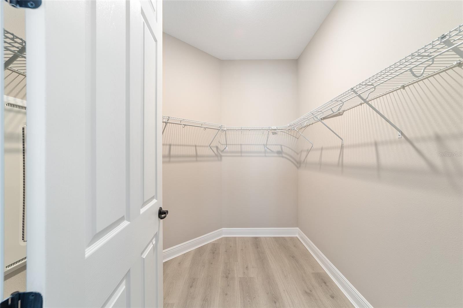 ON TOP OF THE WORLD - Residential