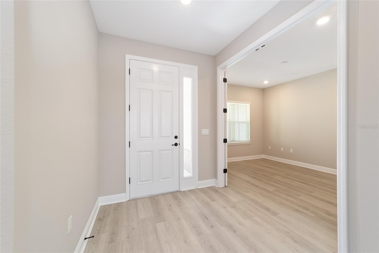 ON TOP OF THE WORLD - Residential