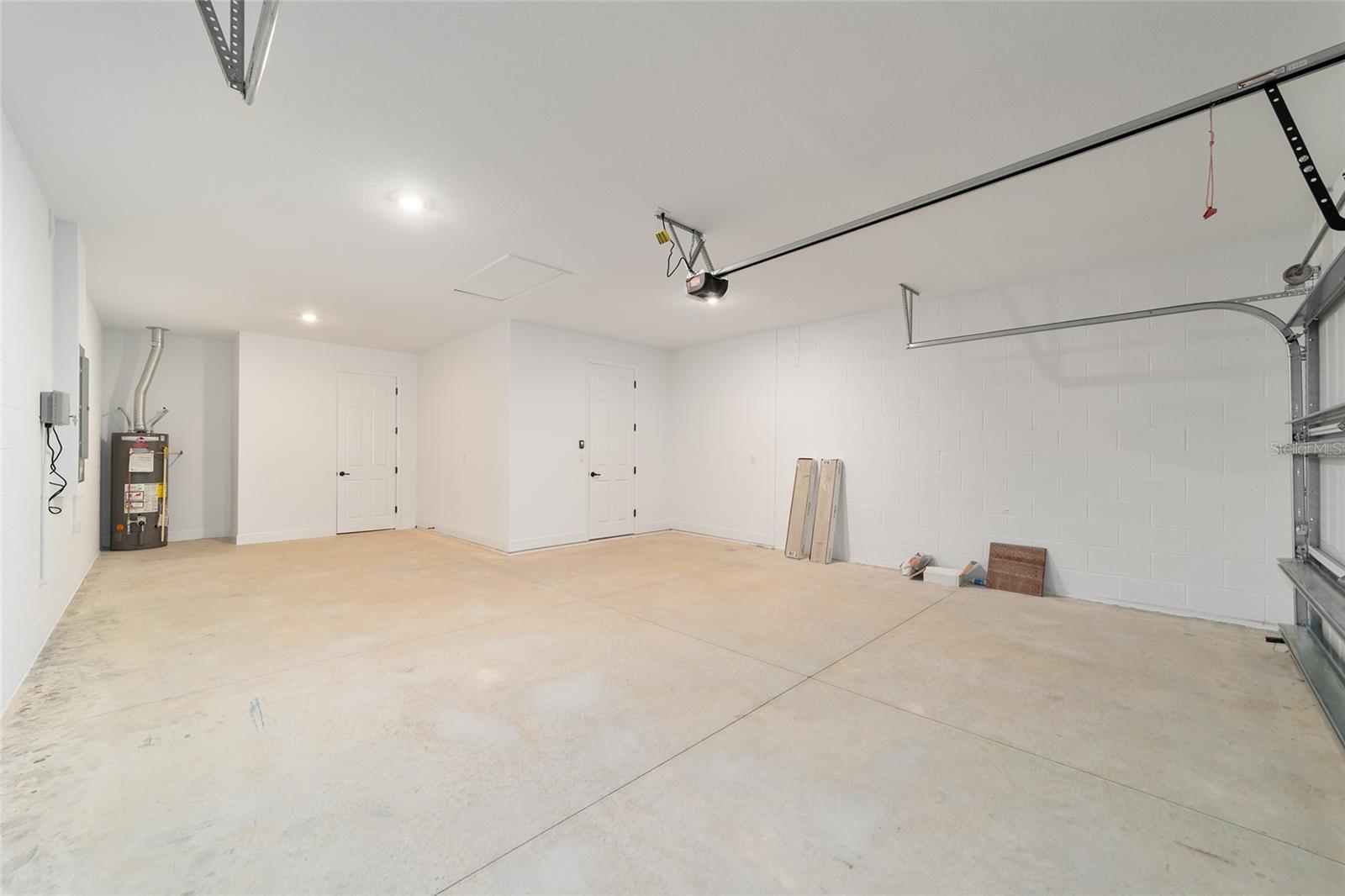 ON TOP OF THE WORLD - Residential