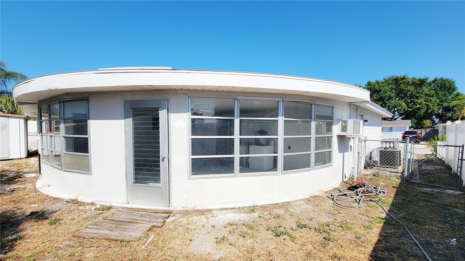 ALOHA GARDENS - Residential