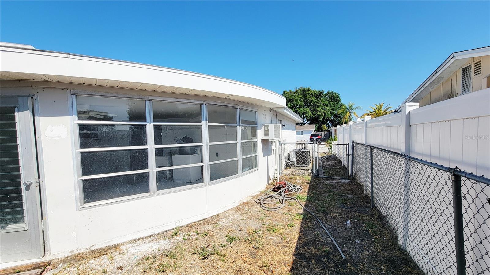 ALOHA GARDENS - Residential