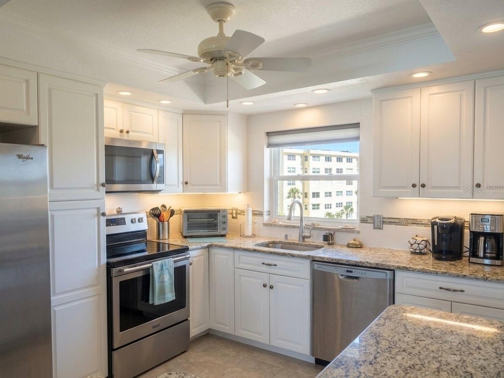 Photo of 4725 Cove Circle #APT 609, St Petersburg, FL 33708 (MLS # TB8556555)