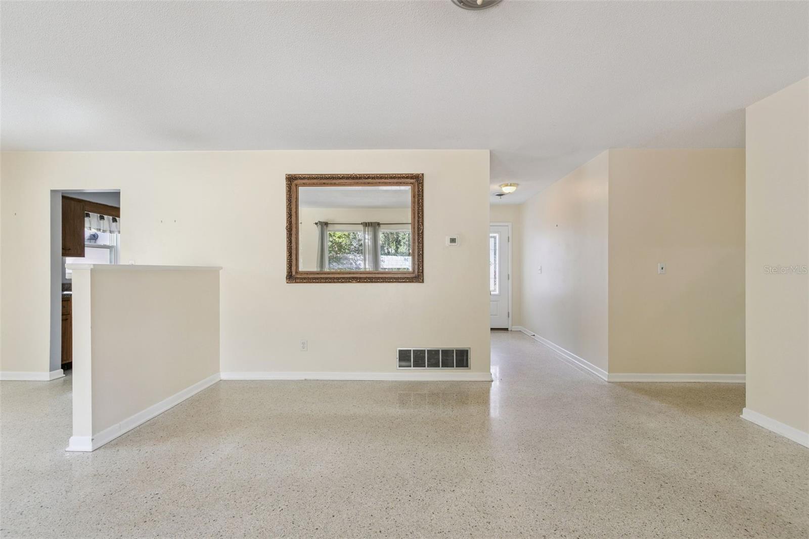 OAKLAND ESTS 2ND SEC - Residential