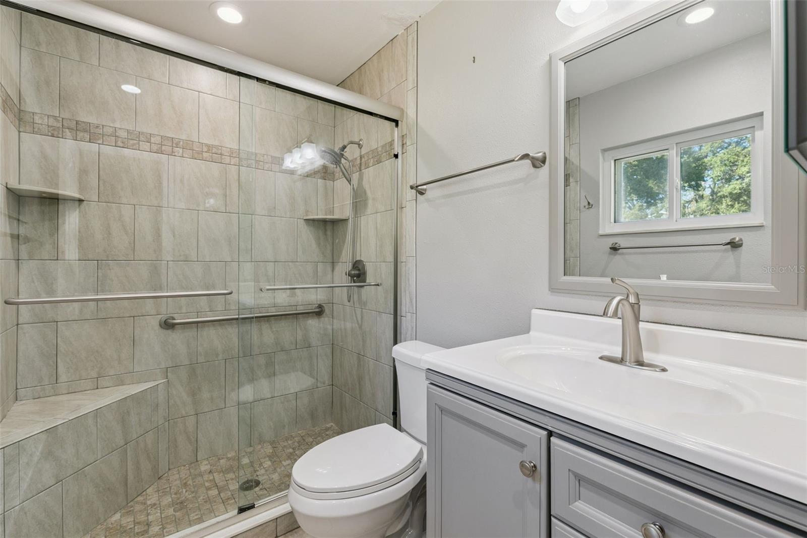 OAKLAND ESTS 2ND SEC - Residential