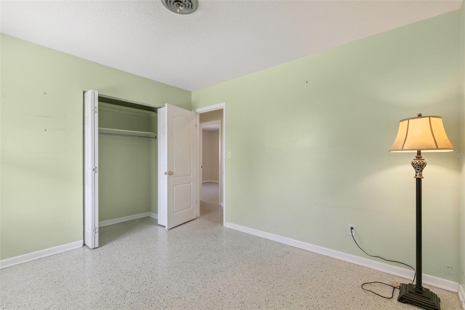 OAKLAND ESTS 2ND SEC - Residential