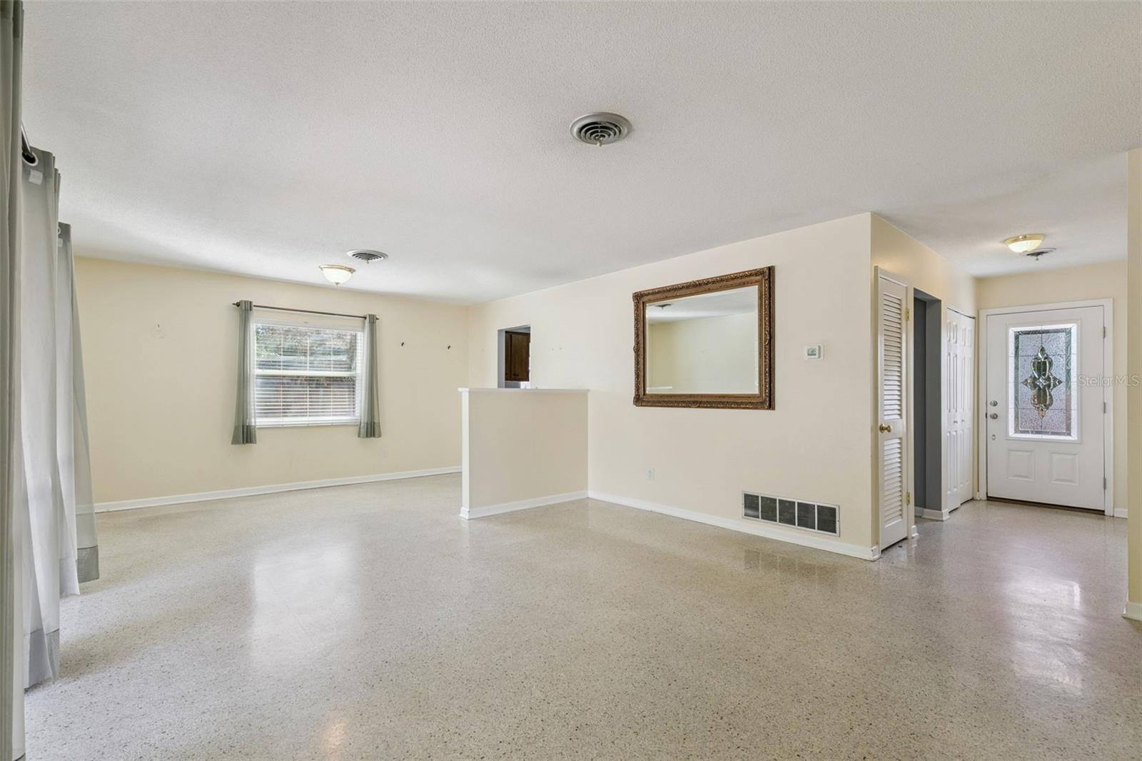 OAKLAND ESTS 2ND SEC - Residential