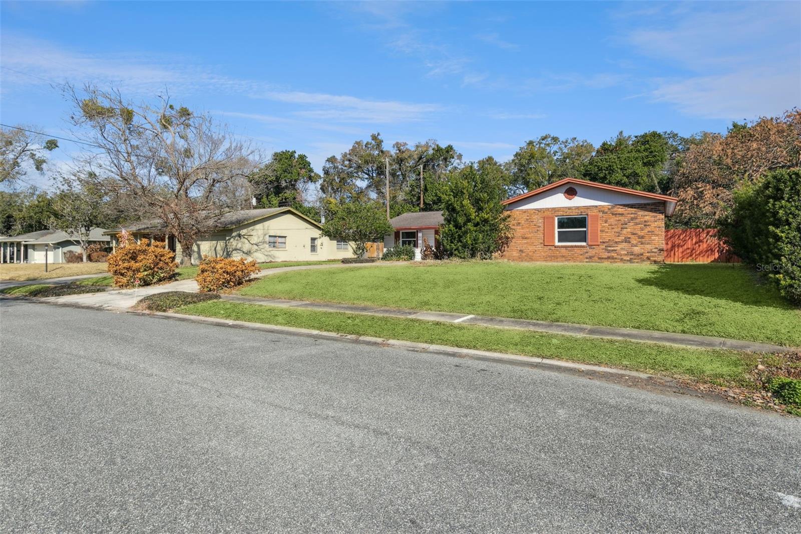 OAKLAND ESTS 2ND SEC - Residential