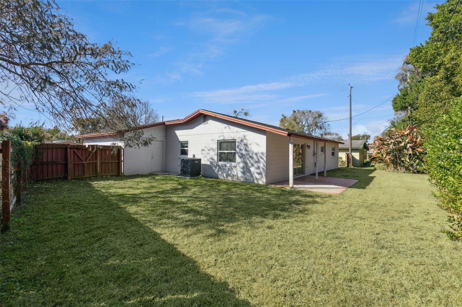 OAKLAND ESTS 2ND SEC - Residential