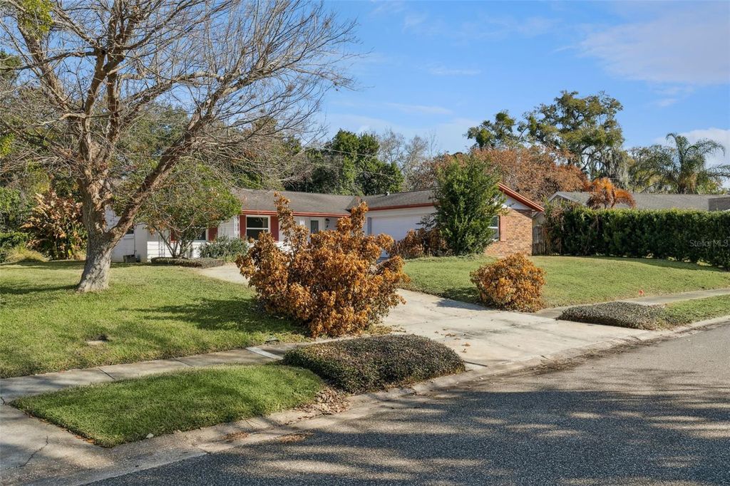 Photo of 521 Mason Street, Altamonte Springs, FL 32701 (MLS # O6381961)