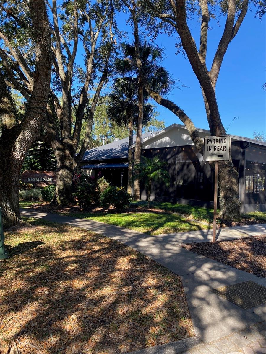 724 BARRINGTON CIRCLE