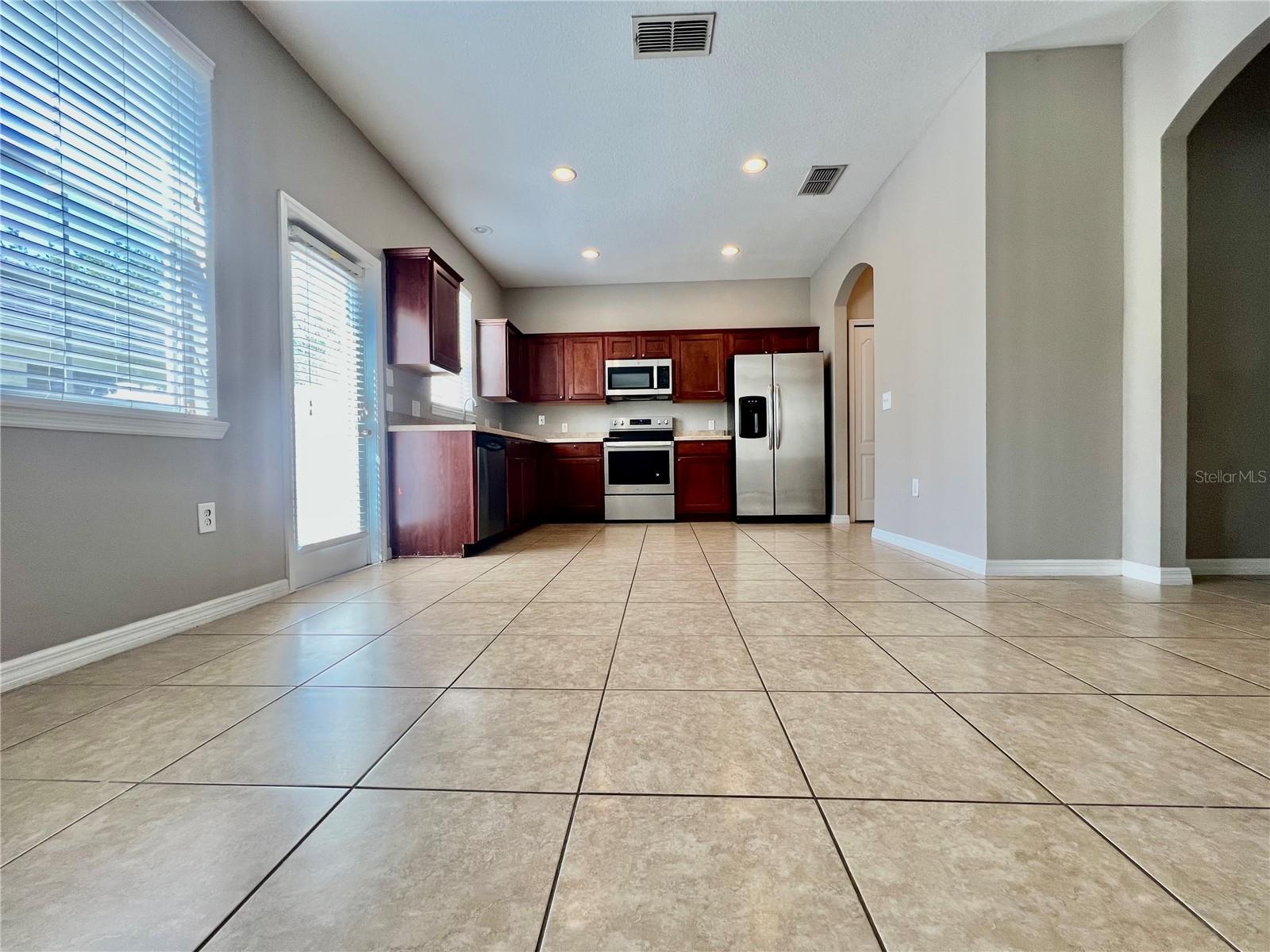 7128 FIVE OAKS DRIVE