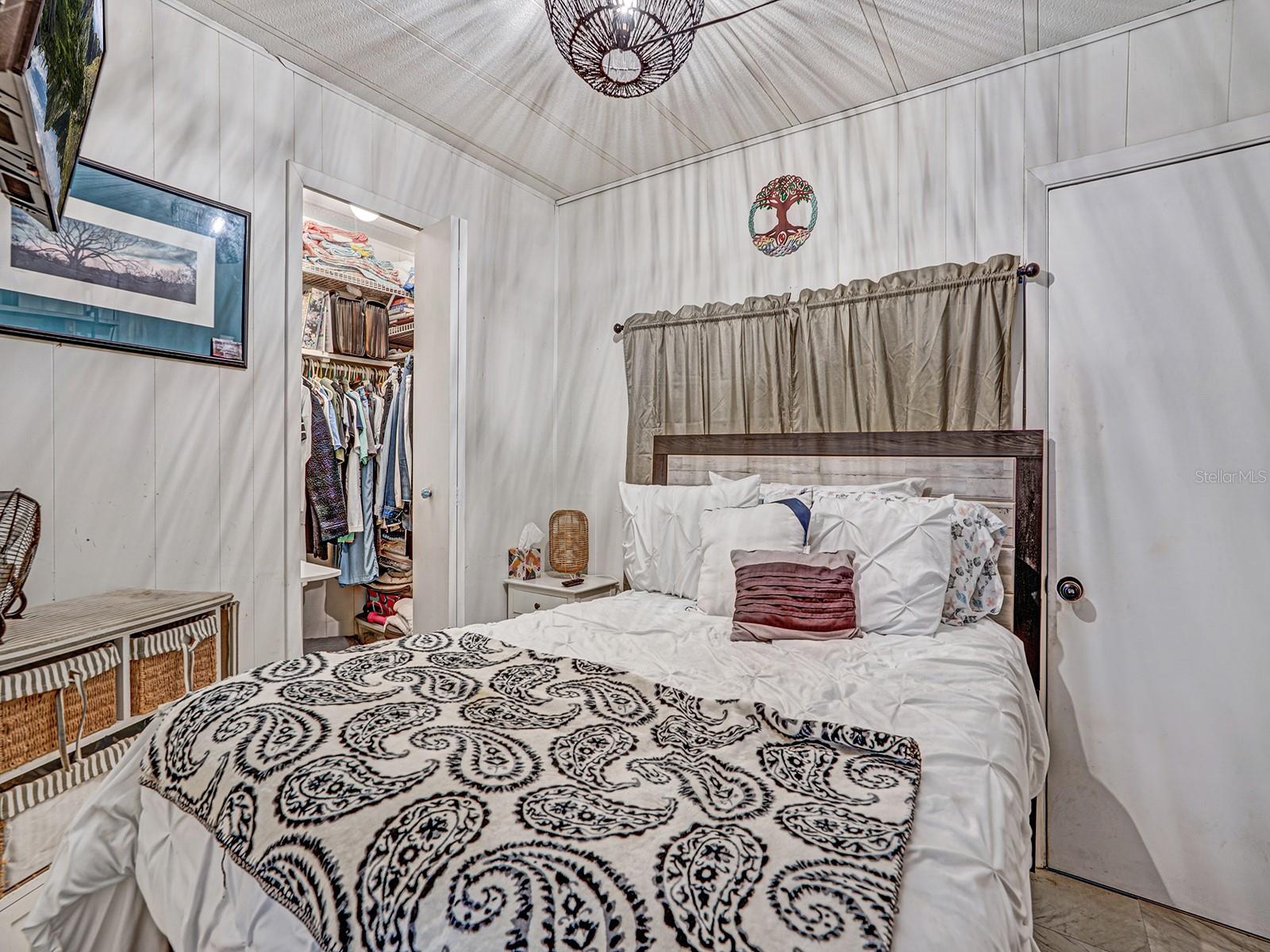 BUENA VISTA MANOR - Residential