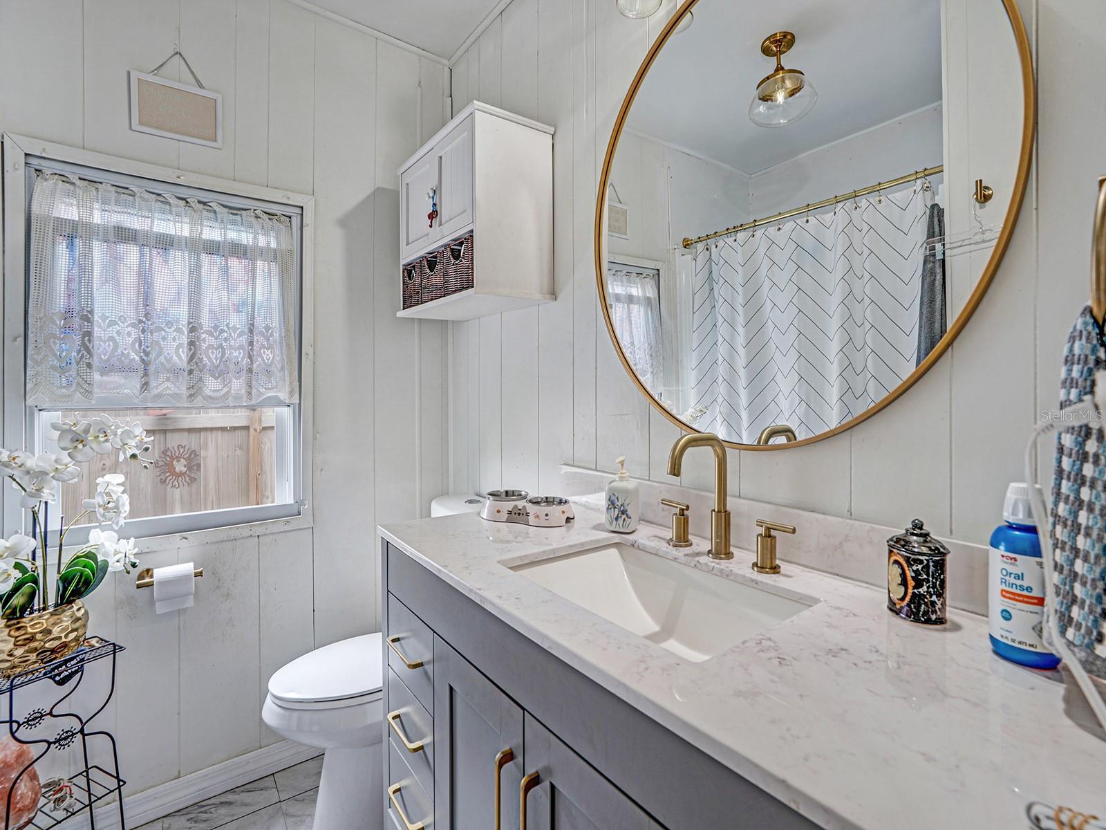 BUENA VISTA MANOR - Residential