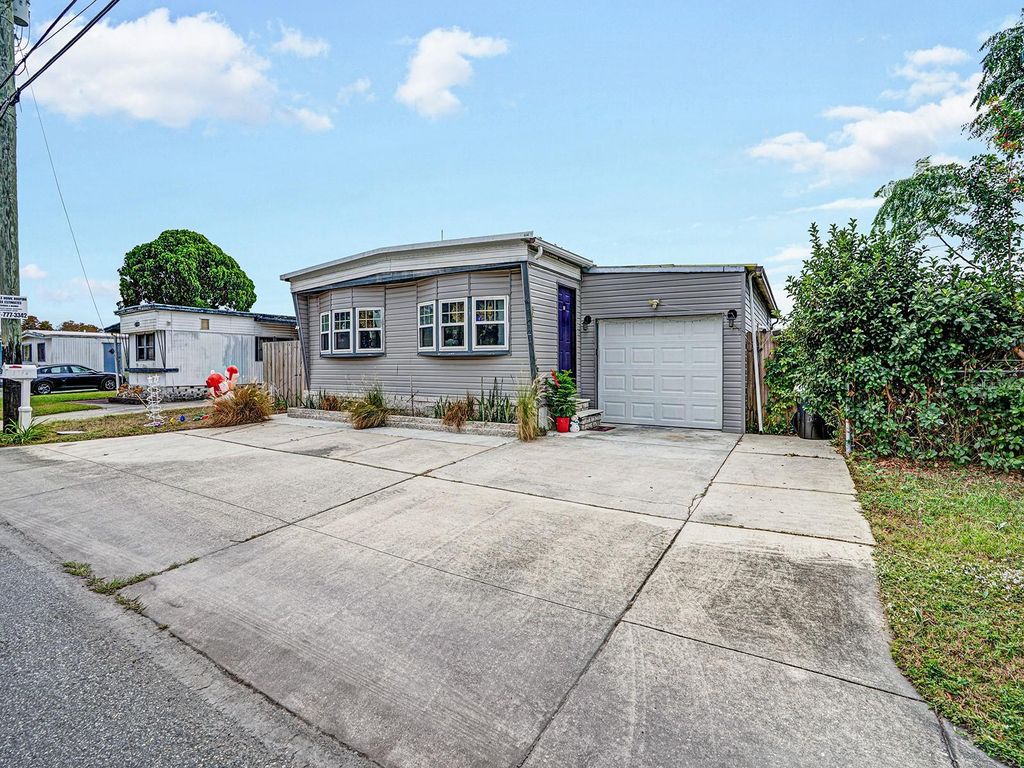 Photo of 5124 Darlington Road, Holiday, FL 34690 (MLS # TB8455401)