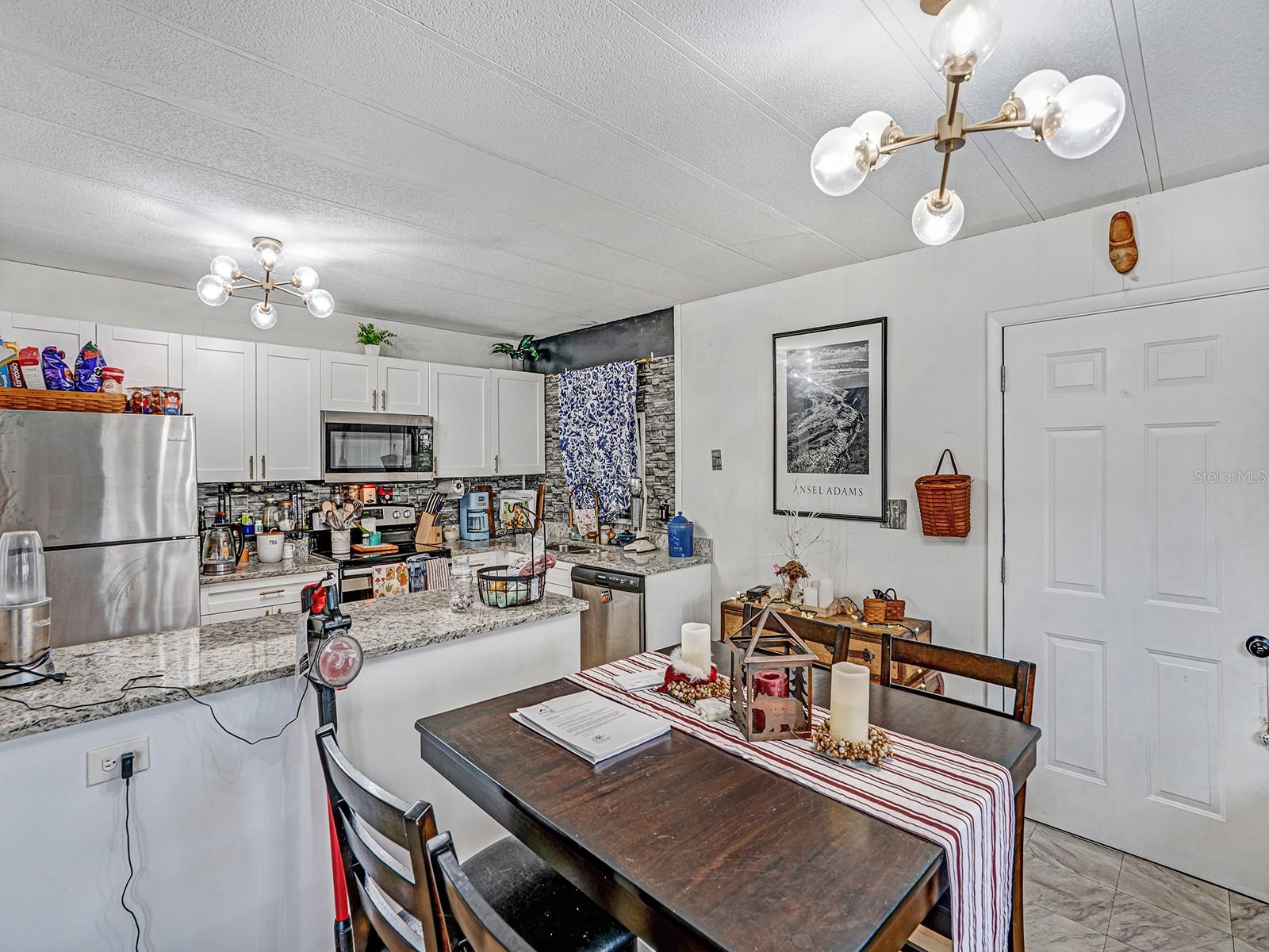 BUENA VISTA MANOR - Residential