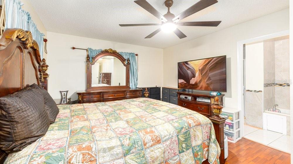 LAUREL HILLS - Residential