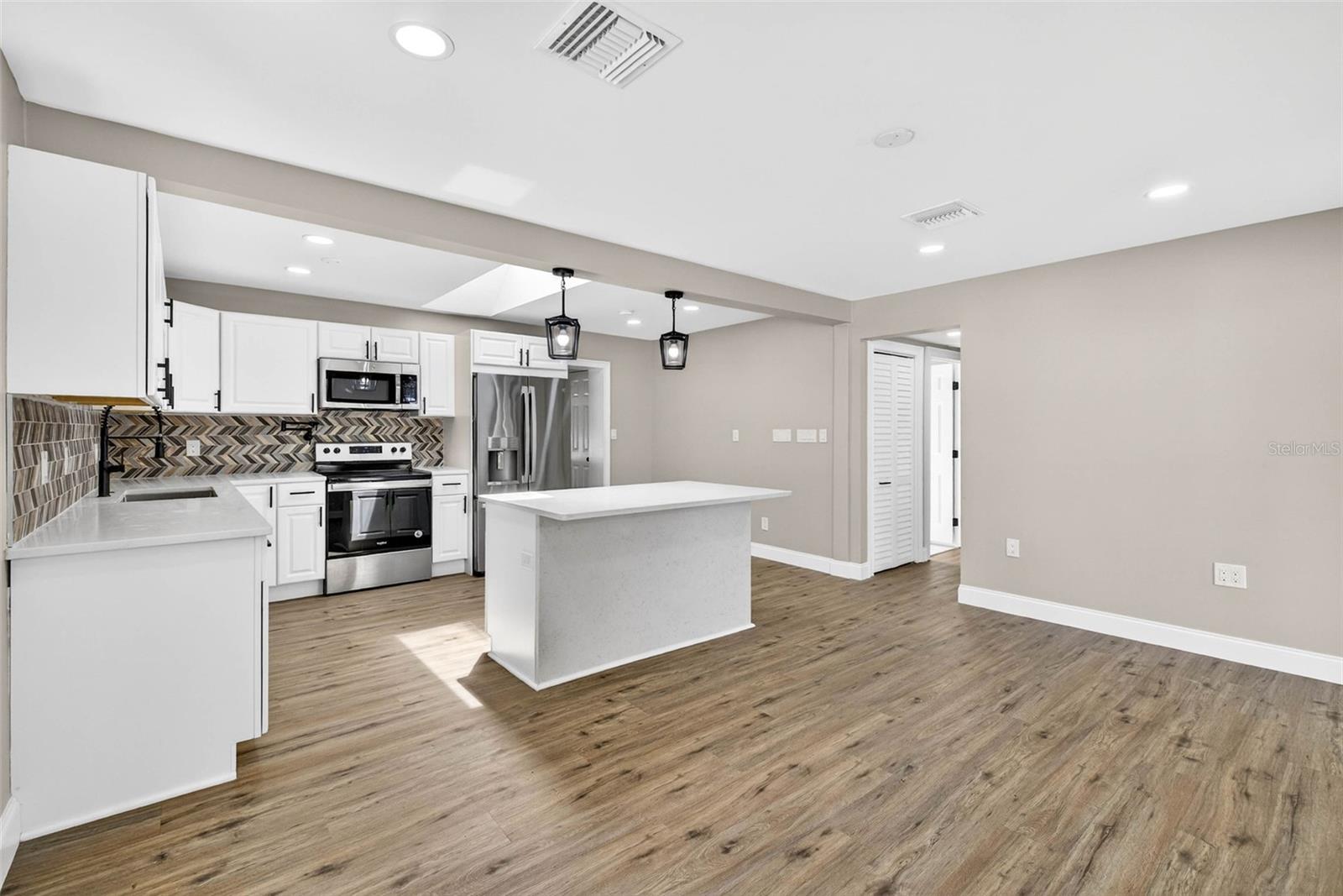 BEL MAR REV UNIT 6 - Residential