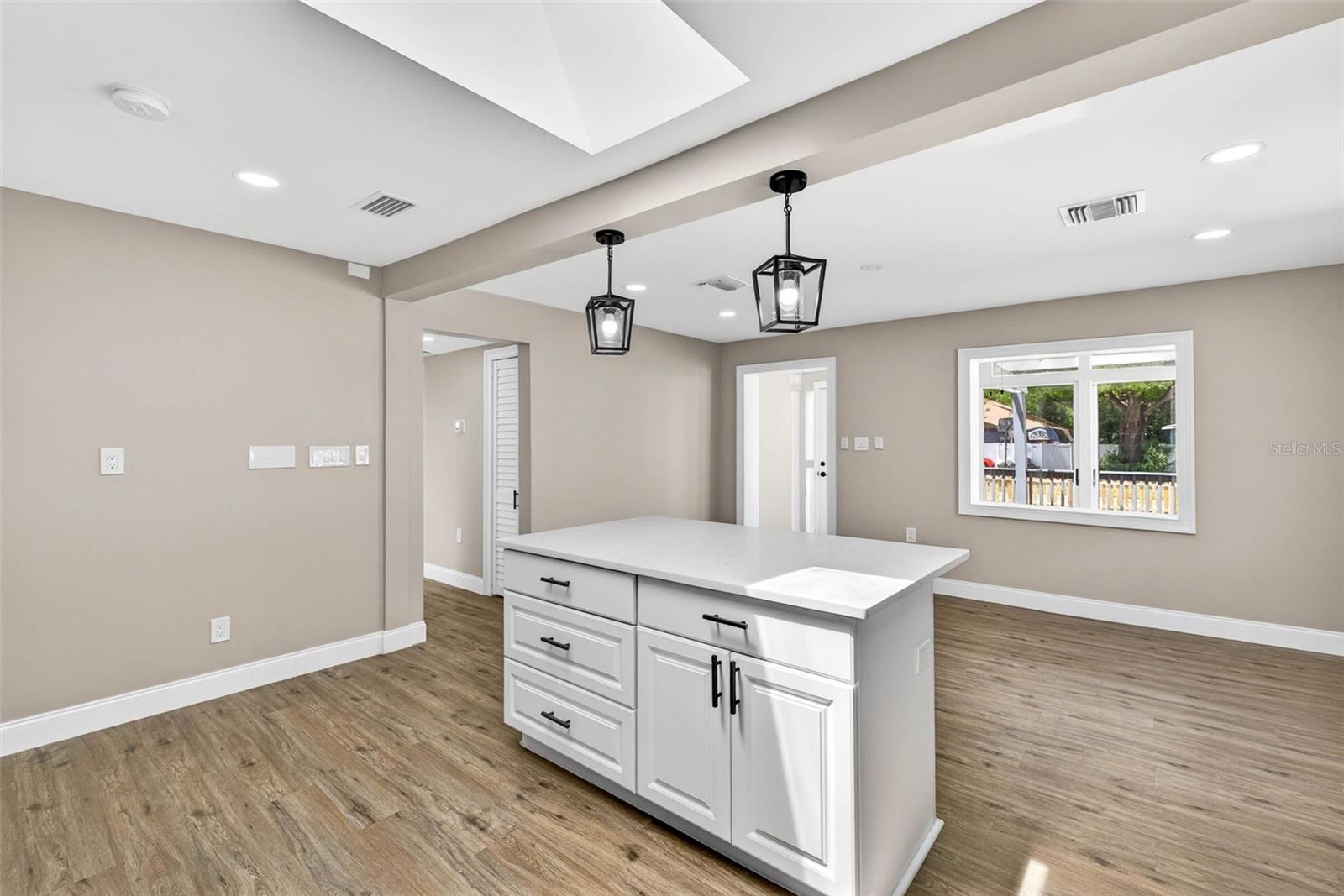 BEL MAR REV UNIT 6 - Residential