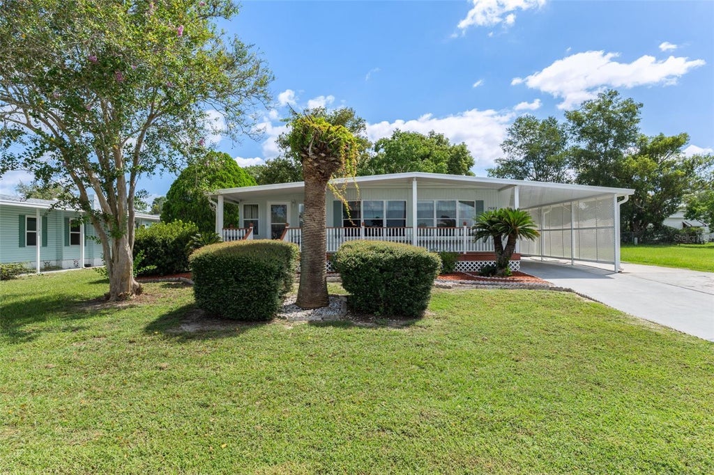 Photo of 15682 Brookridge Boulevard, Brooksville, FL 34613 (MLS # A4706716)