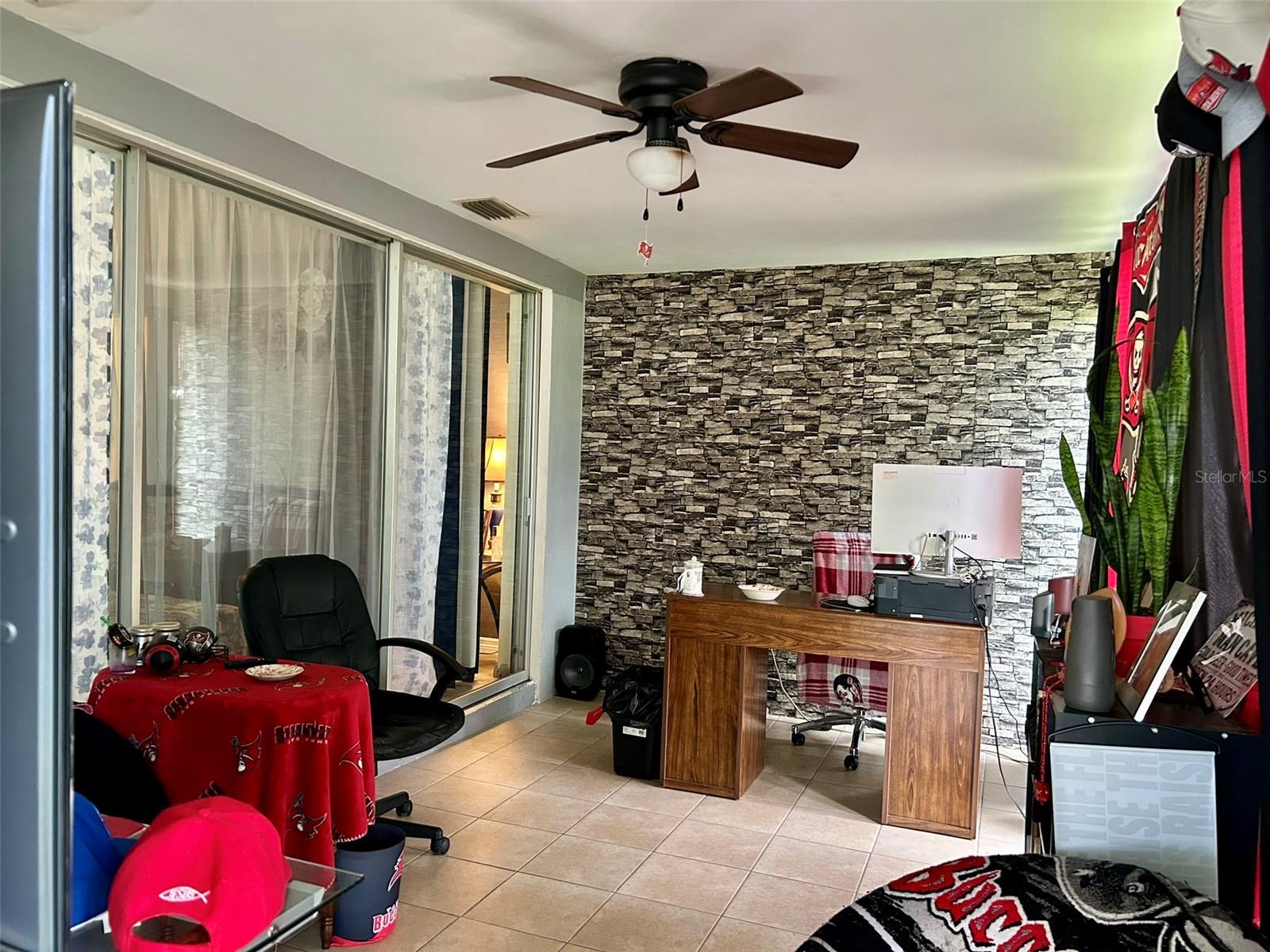 PINE OAK - Residential