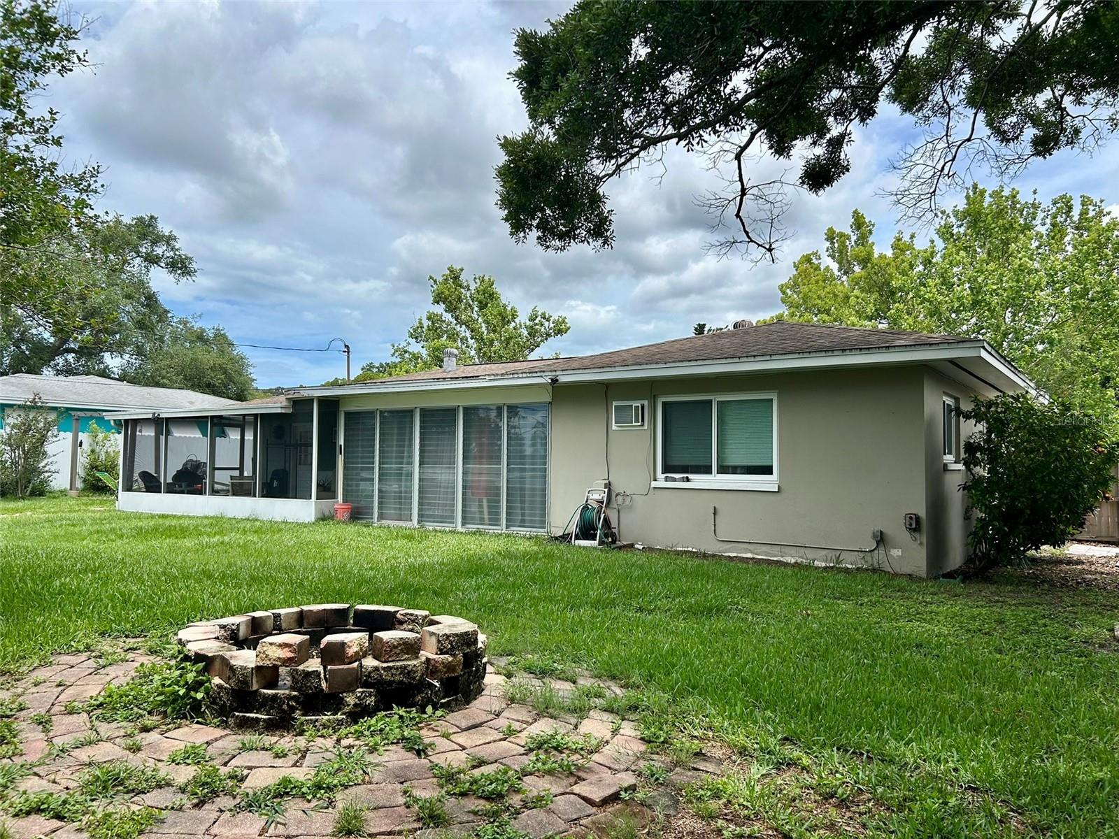PINE OAK - Residential