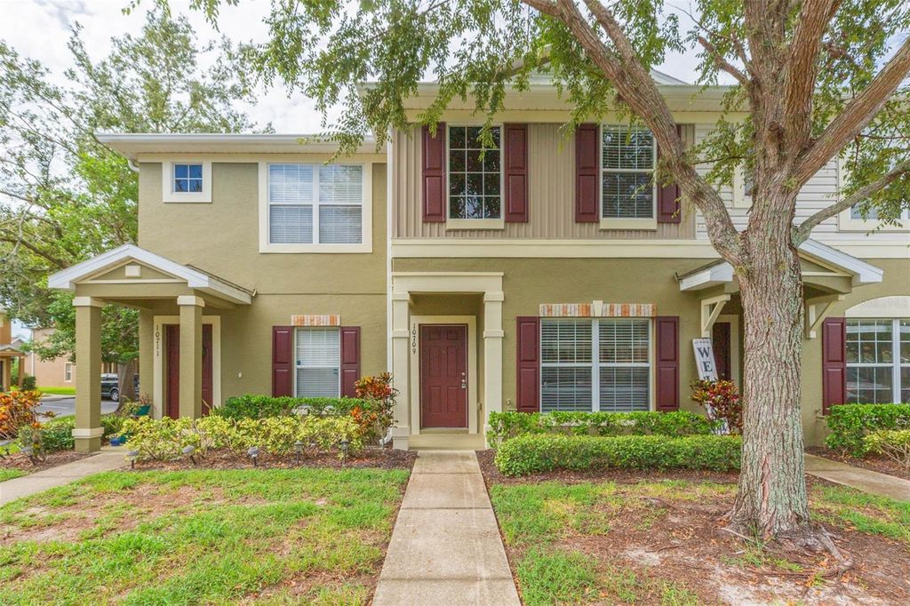 Photo of 10709 Chesham Hill Court, Riverview, FL 33579 (MLS # TB8415431)