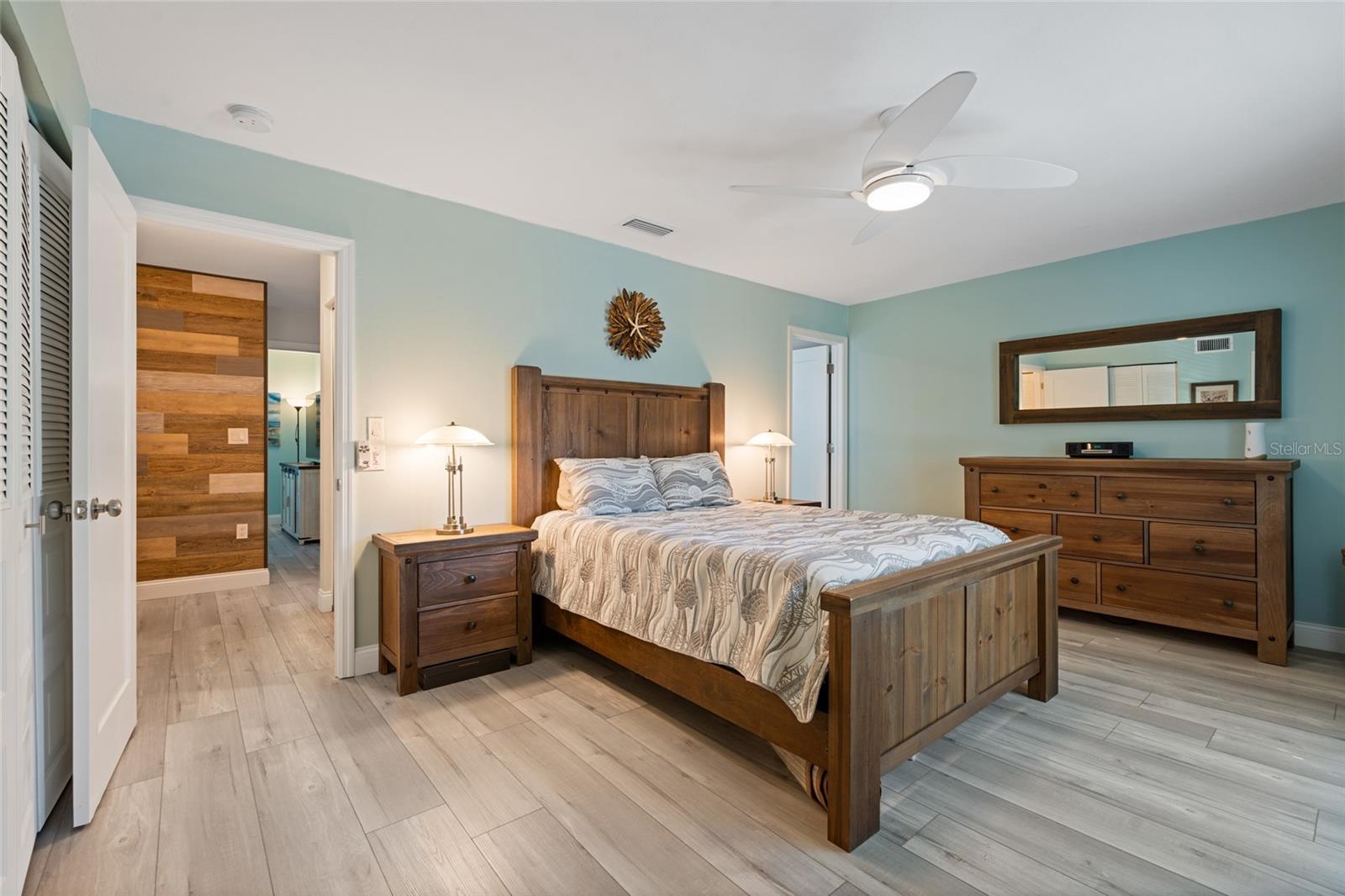 MEDITERRANEAN MANORS - Residential