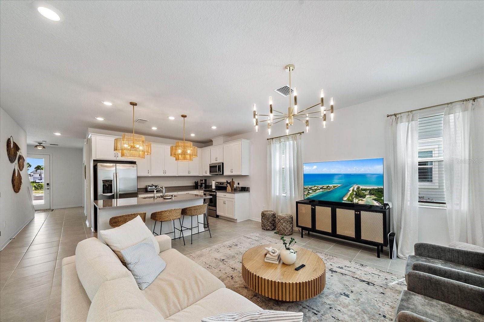 NAUTIQUE/WATERSIDE - Residential Lease