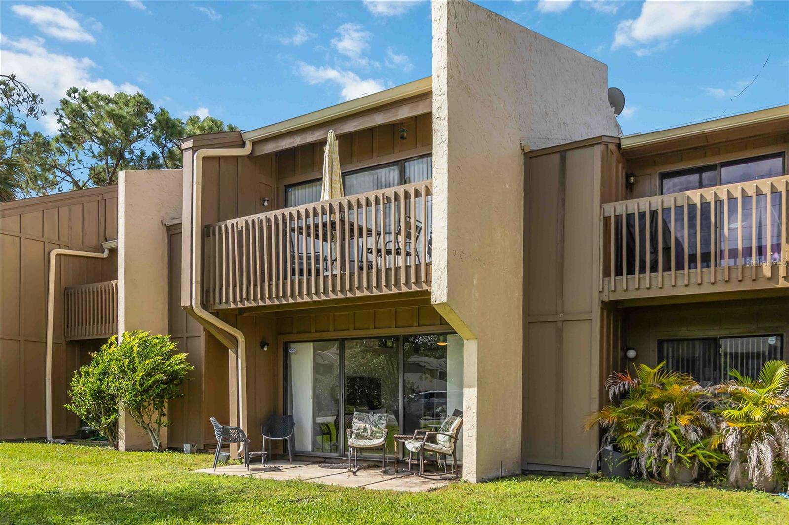 5493 PINE CREEK DRIVE 1904