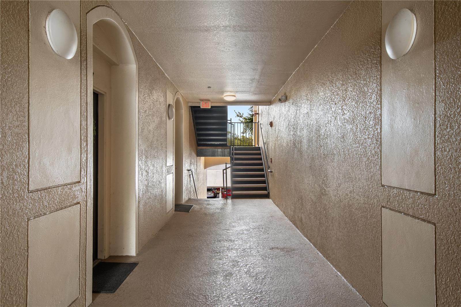 VENTURA AT STONEBRIDGE COMMONS CONDO PH 3 - Residential