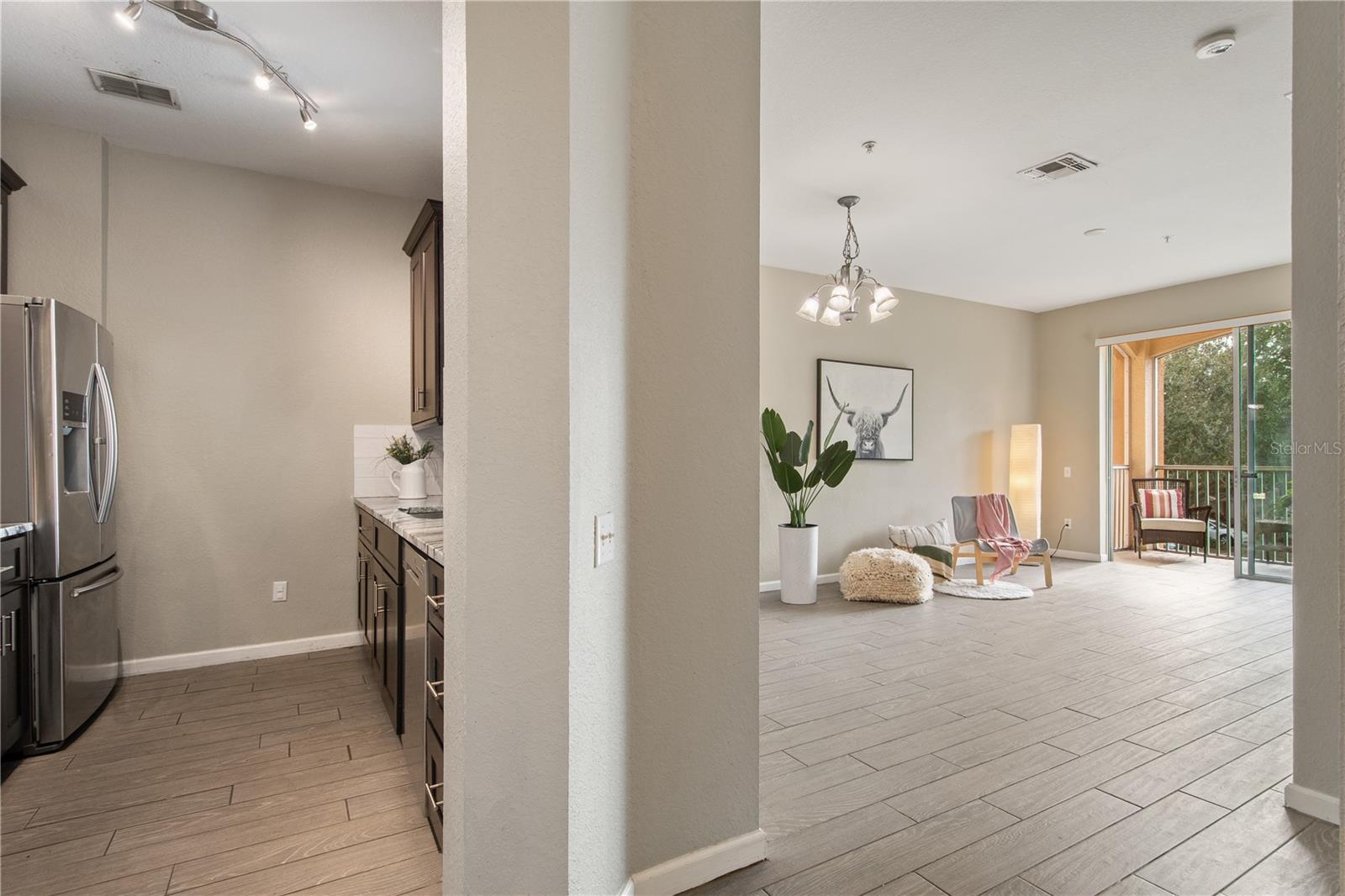 VENTURA AT STONEBRIDGE COMMONS CONDO PH 3 - Residential