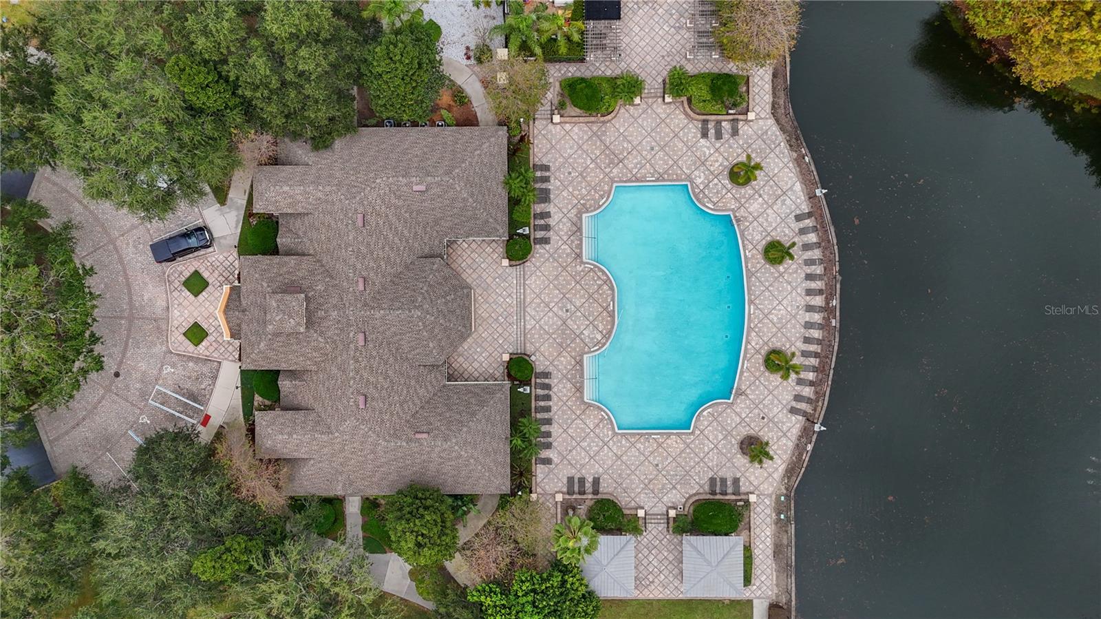 VENTURA AT STONEBRIDGE COMMONS CONDO PH 3 - Residential