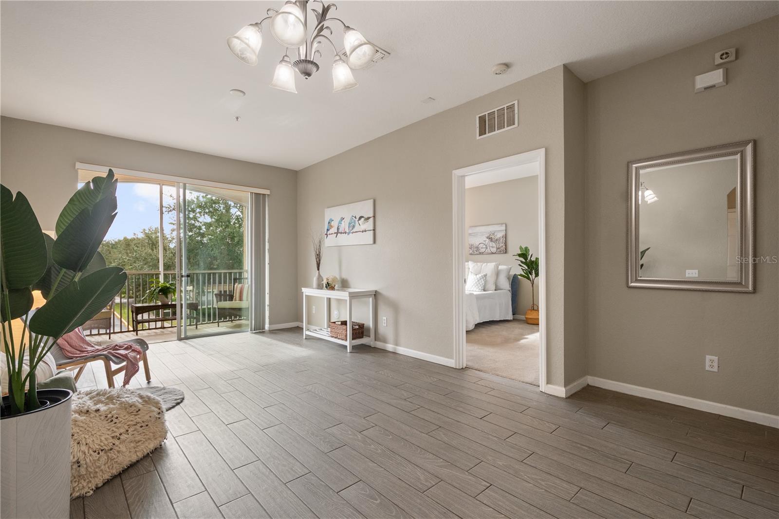 VENTURA AT STONEBRIDGE COMMONS CONDO PH 3 - Residential