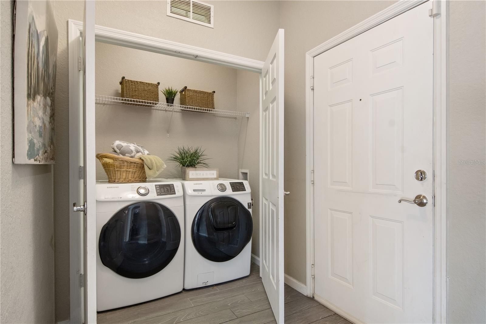 VENTURA AT STONEBRIDGE COMMONS CONDO PH 3 - Residential