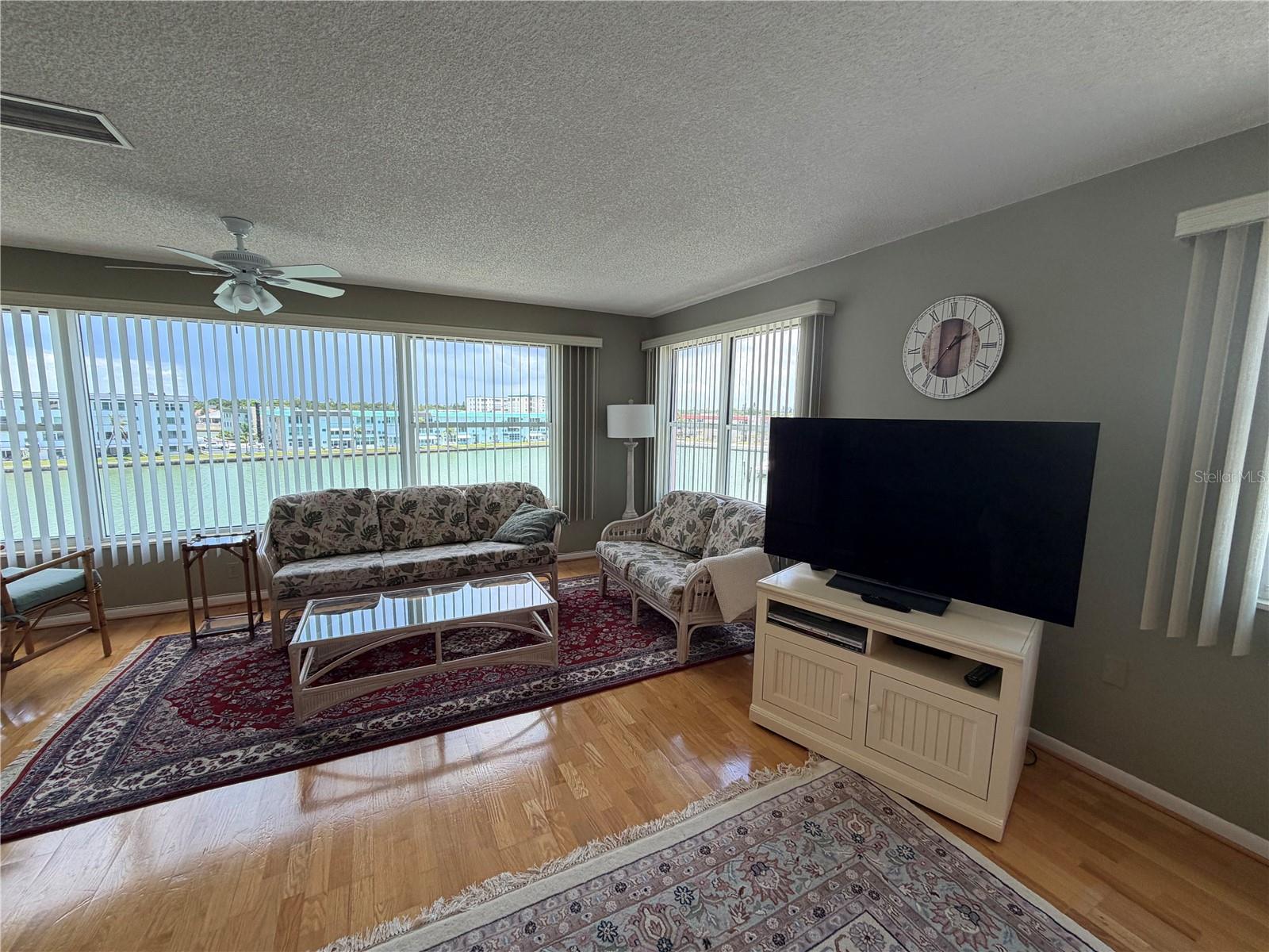 6025 SHORE BOULEVARD S 415