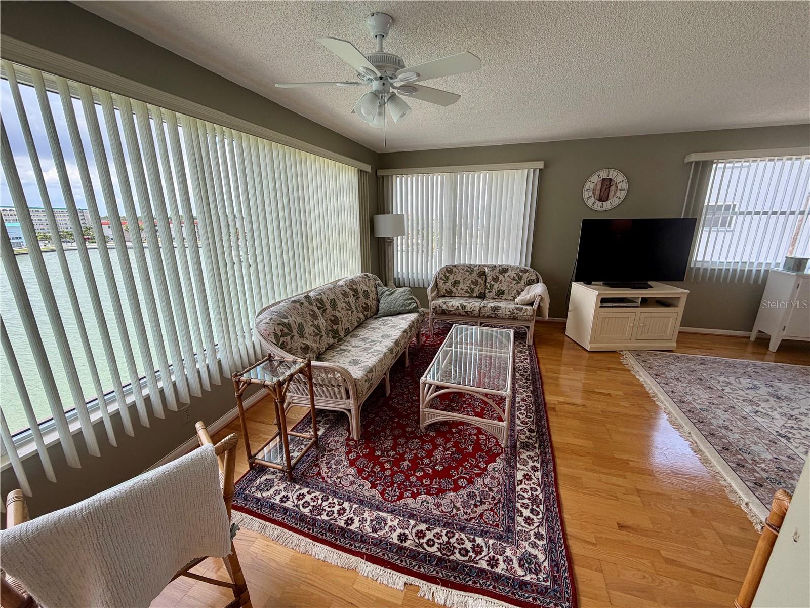 6025 SHORE BOULEVARD S 415