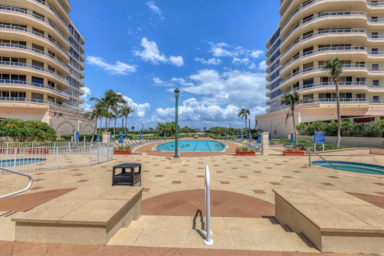 GRAND BAY 3 - Residential