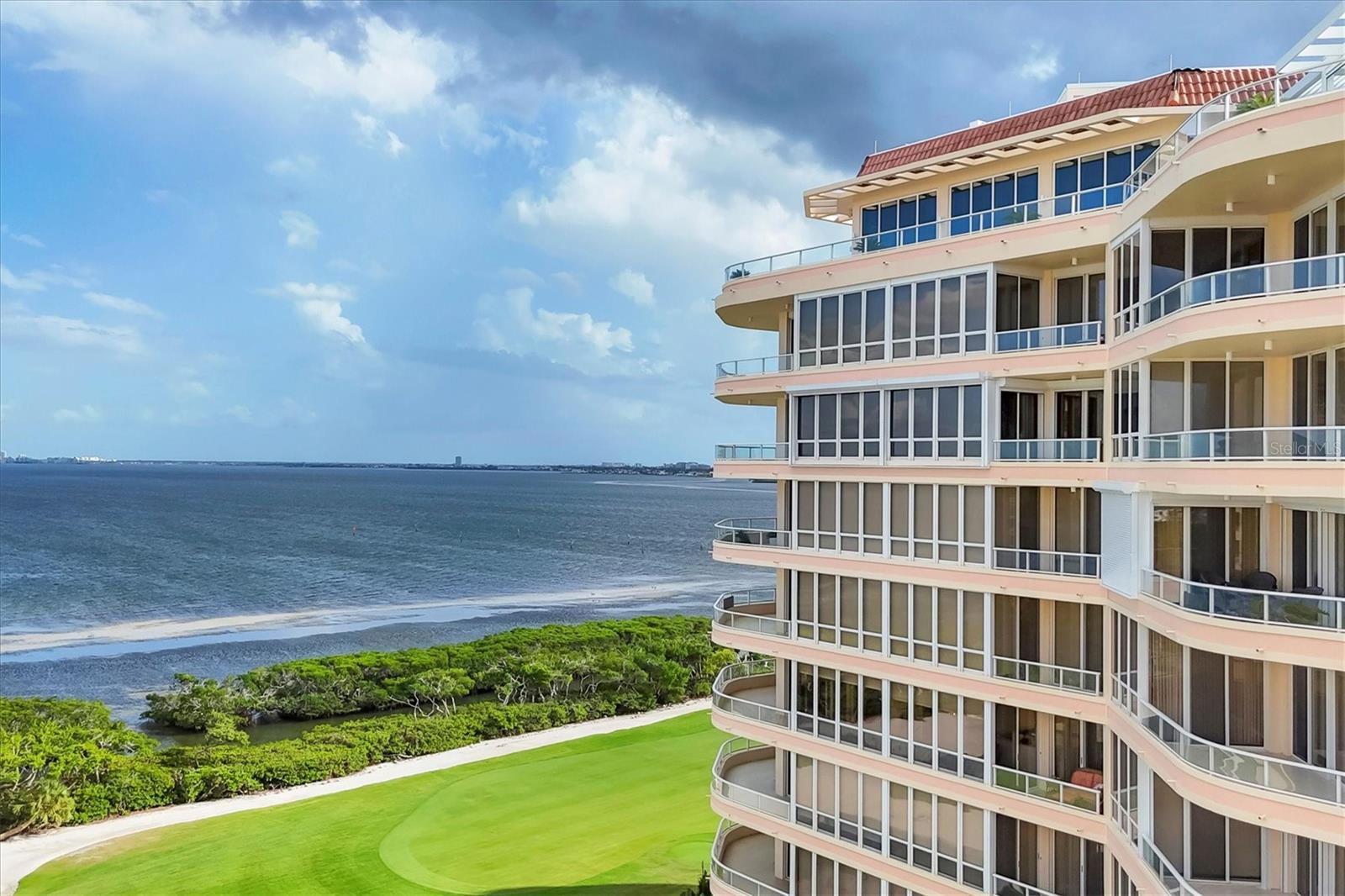 GRAND BAY 3 - Residential