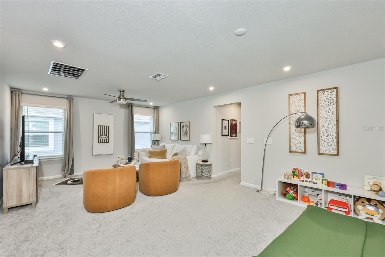 BLOOMINGDALE TOWNES - Residential