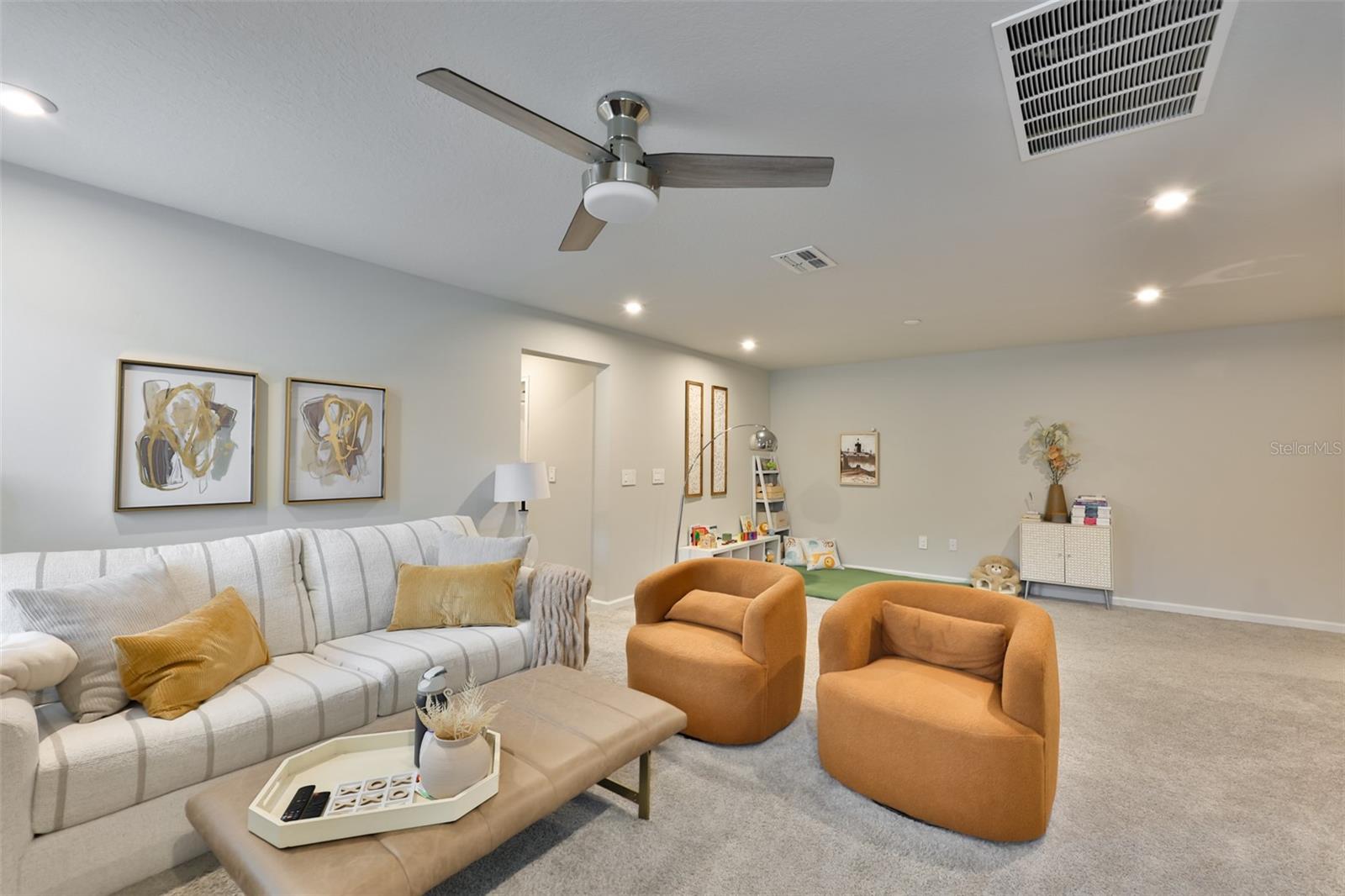 BLOOMINGDALE TOWNES - Residential
