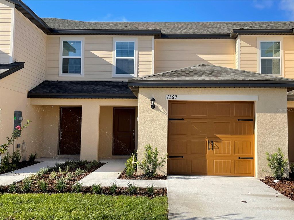 Photo of 1569 Wynford Circle, Tavares, FL 32778 (MLS # O6378875)