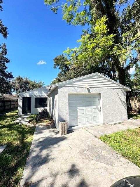 Photo of 534 Charles Court, Orlando, FL 32805 (MLS # O6355286) Photo of 534 Charles Court, Orlando, FL 32805 (MLS # O6355286)