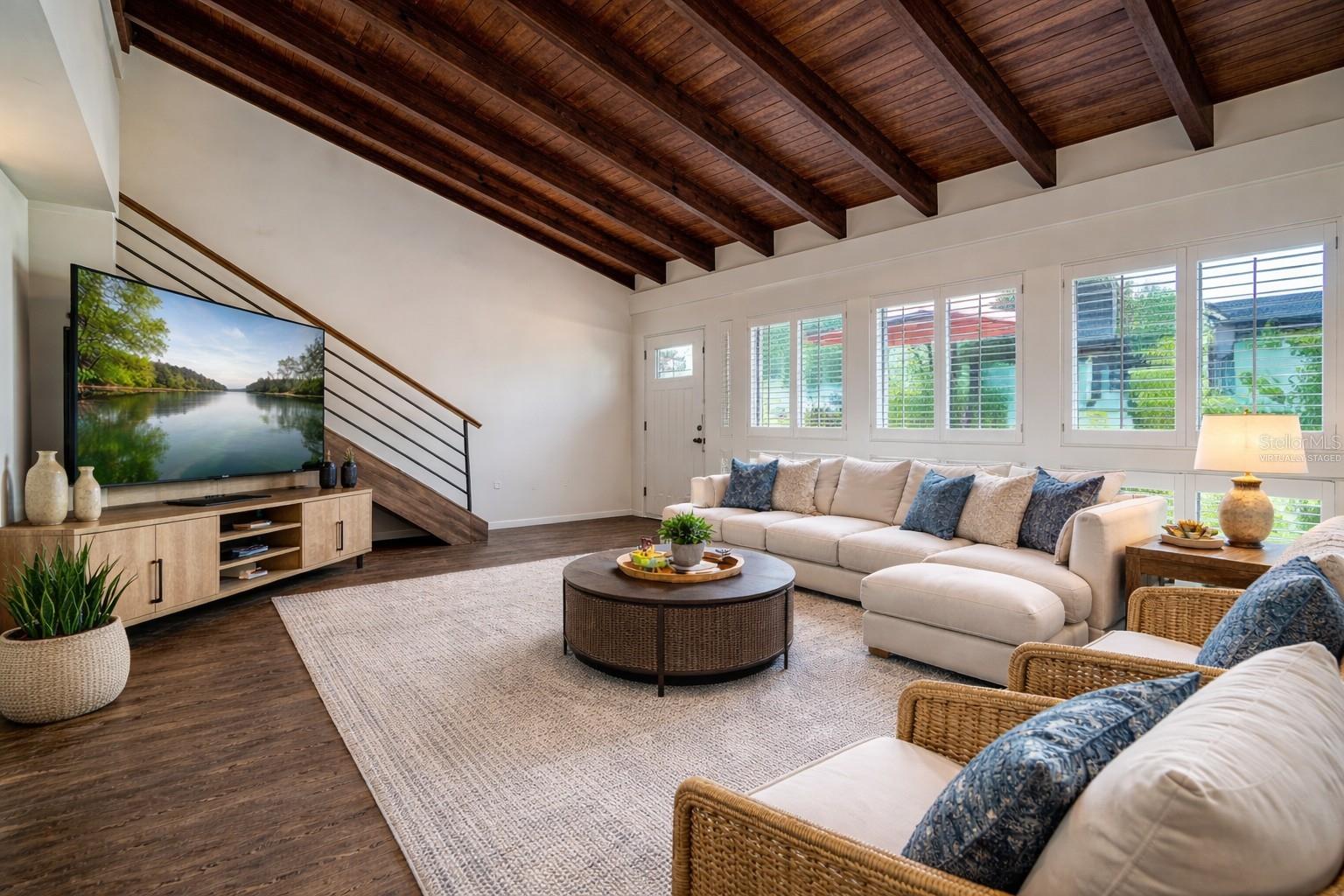 CASA LOMA INC TR G - Residential