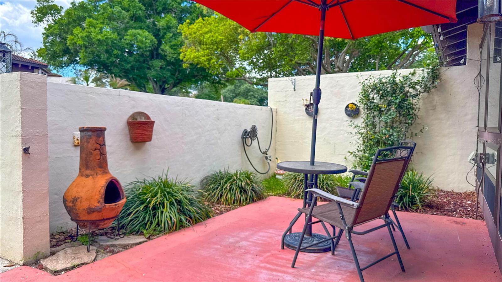 CASA LOMA INC TR G - Residential