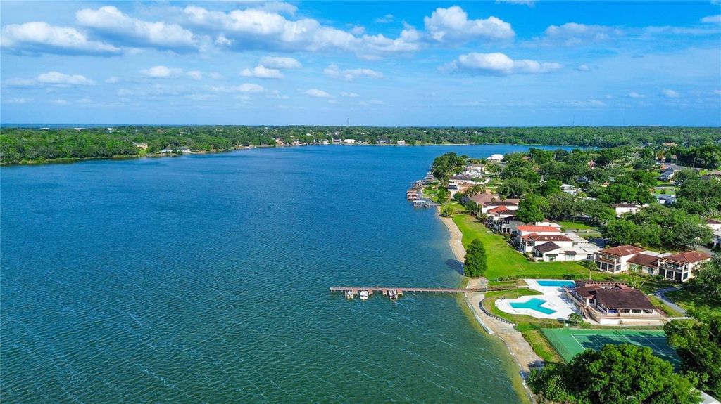 Photo of 17 Loma Verde, Lakeland, FL 33813 (MLS # L4961237)