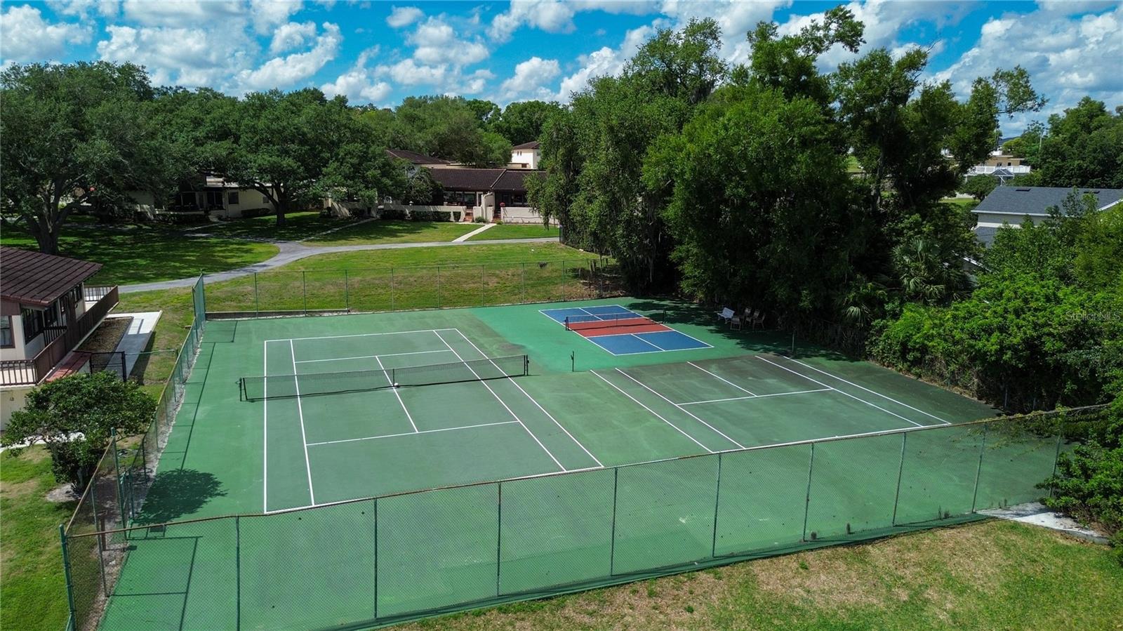 CASA LOMA INC TR G - Residential