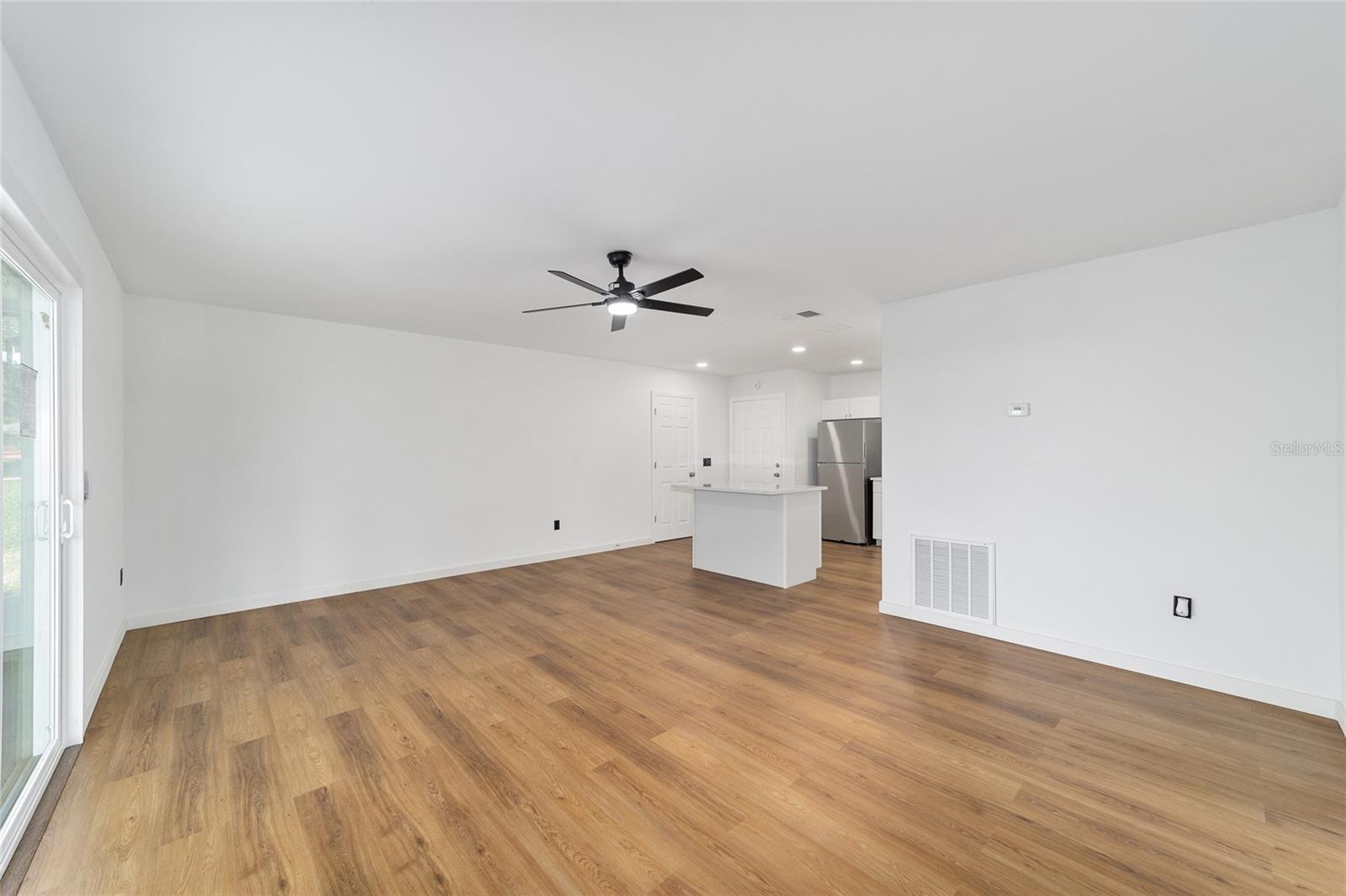 SILVER SPGS SHORES UN 17 - Residential